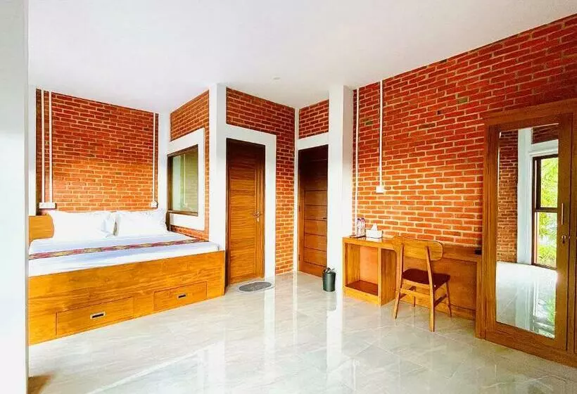 Retkeilymaja Puu Pau Hotel & Coffee Shop