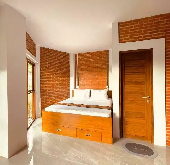 Retkeilymaja Puu Pau Hotel & Coffee Shop