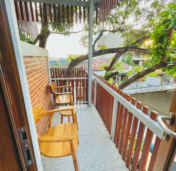 فندق صغير Puu Pau Hotel & Coffee Shop