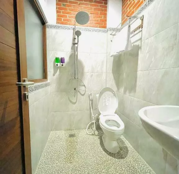 Retkeilymaja Puu Pau Hotel & Coffee Shop