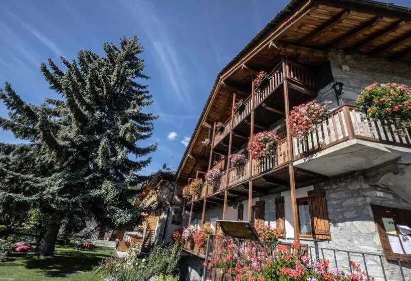 ペンション Eco Dimora Baltea   Affittacamere Al Verde Villaggio Di Rumiod