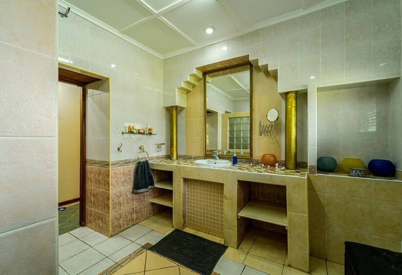 پانسیون Room In Villa   Zambezi Family Lodge   Elephant Room