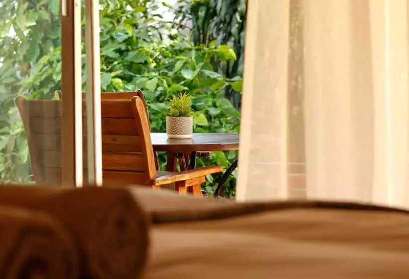 پانسیون Room In Villa   Zambezi Family Lodge   Elephant Room