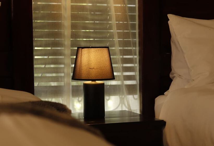 پانسیون Room In Villa   Zambezi Family Lodge   Elephant Room