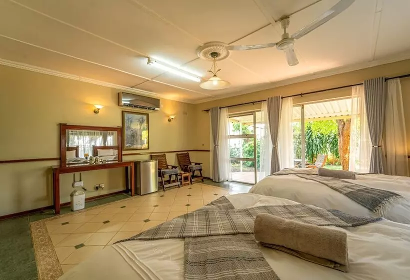 پانسیون Room In Villa   Zambezi Family Lodge   Elephant Room