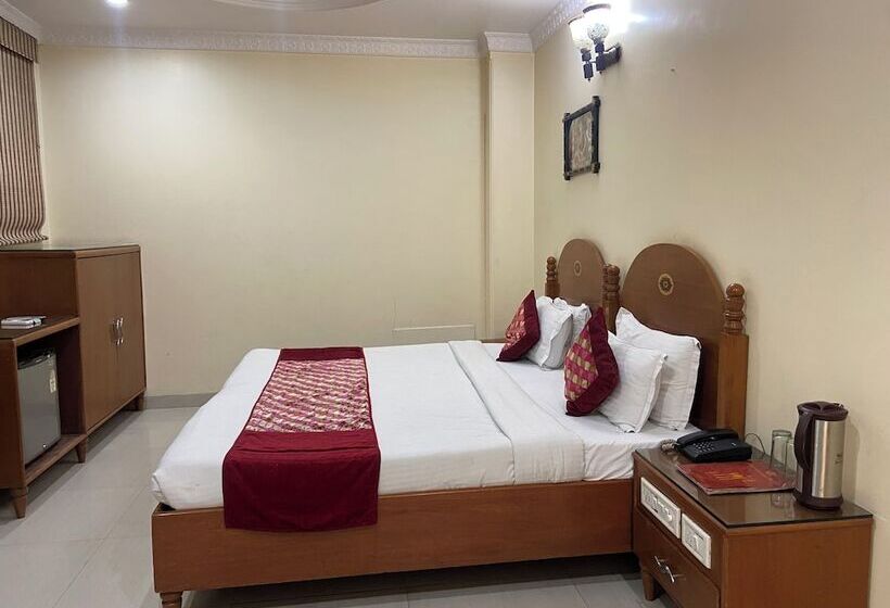 酒店 Jalandhar Corporate Suites  Banquet Hall