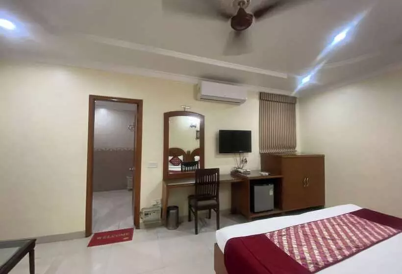 Hotelli Jalandhar Corporate Suites  Banquet Hall