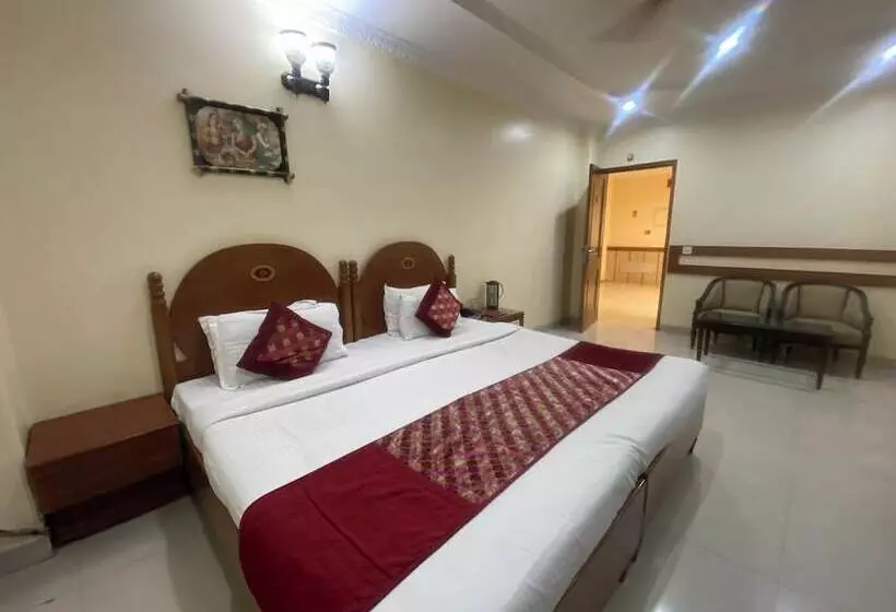 Hotelli Jalandhar Corporate Suites  Banquet Hall