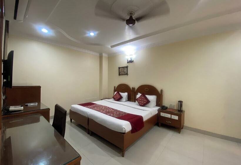 酒店 Jalandhar Corporate Suites  Banquet Hall