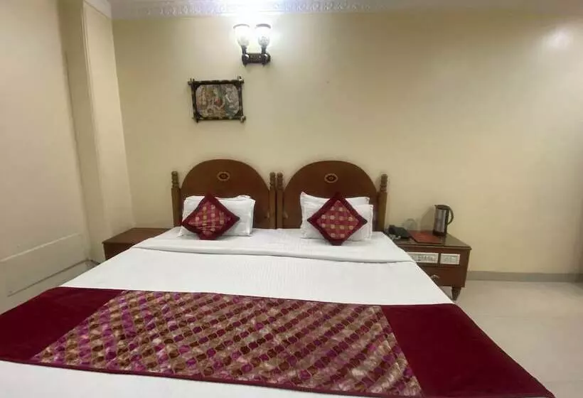 Hotelli Jalandhar Corporate Suites  Banquet Hall