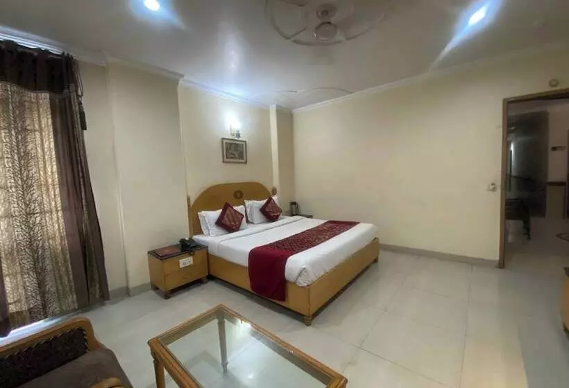 Hotelli Jalandhar Corporate Suites  Banquet Hall