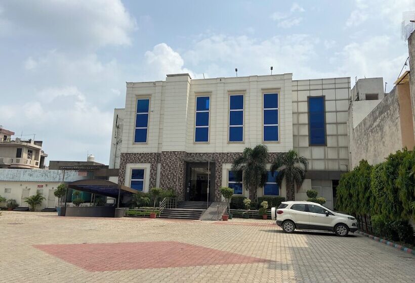 酒店 Jalandhar Corporate Suites  Banquet Hall