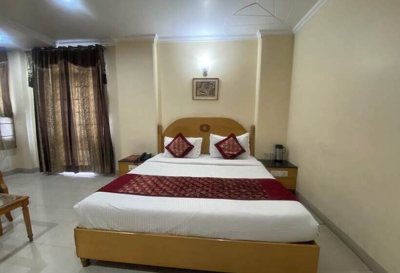 酒店 Jalandhar Corporate Suites  Banquet Hall