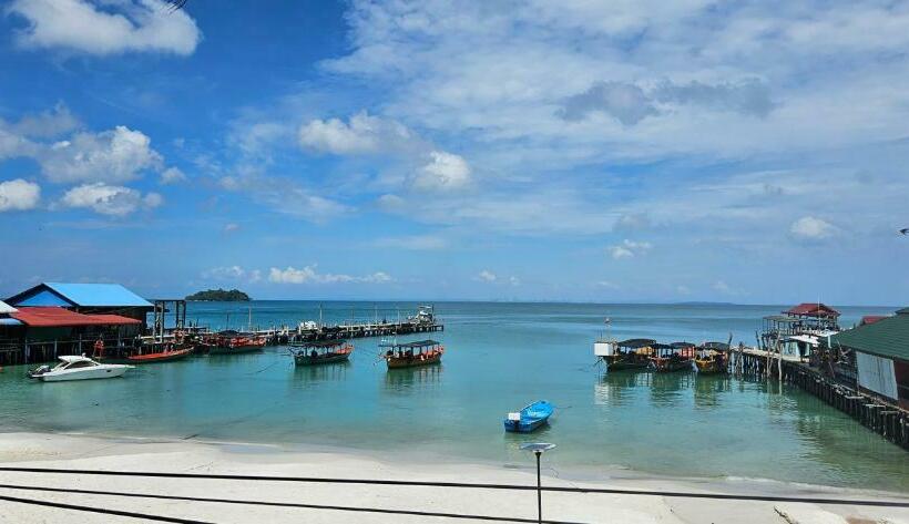 Hotel Lucky Leprechaun