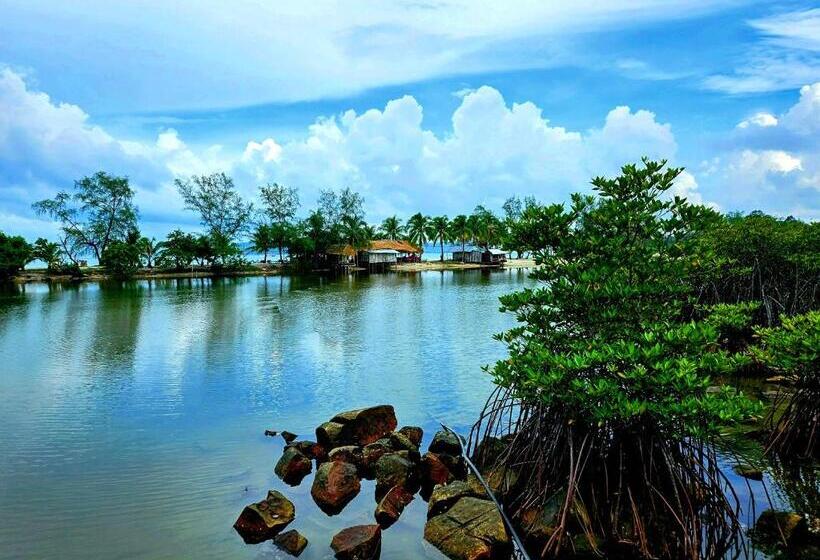 Hotel Lucky Leprechaun