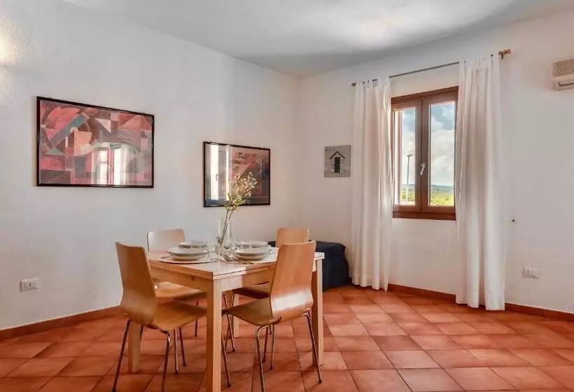 Isa Residence With Swimming Pool In Santa Teresa Di Gallura