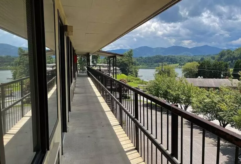 Motelli Hillside Lodge