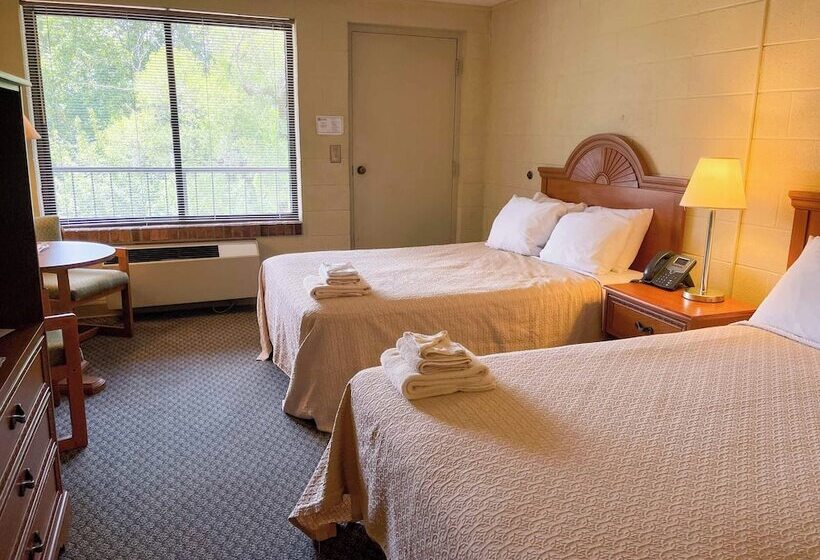 Мотель Hillside Lodge