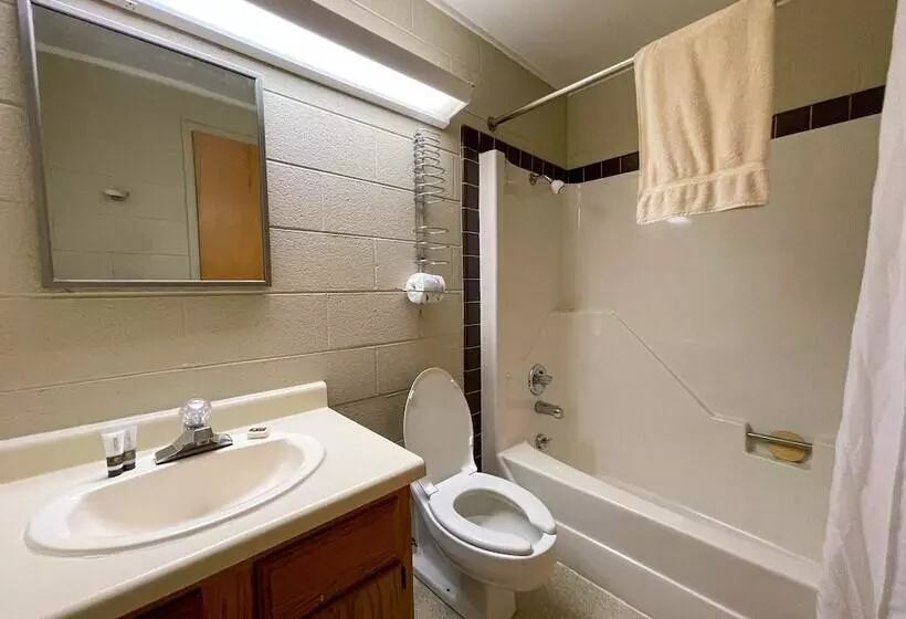 Motelli Hillside Lodge