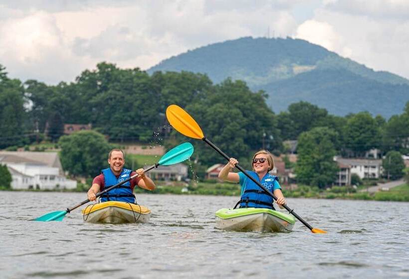 Мотель Hillside Lodge