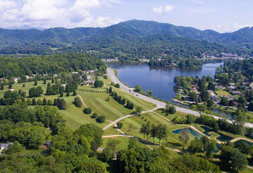 Мотель Hillside Lodge