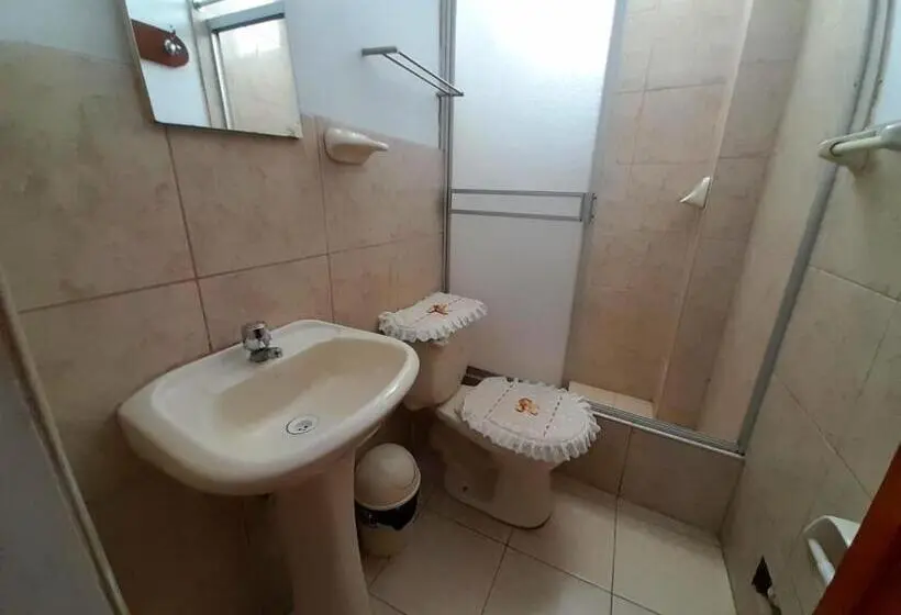 پانسیون Hostal Turismo Cruz De Piedra Eirl Cajamarca