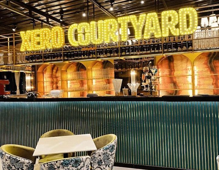 ホテル Raas Inn, New