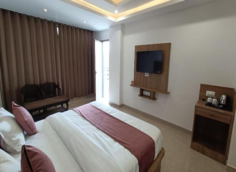 ホテル Raas Inn, New