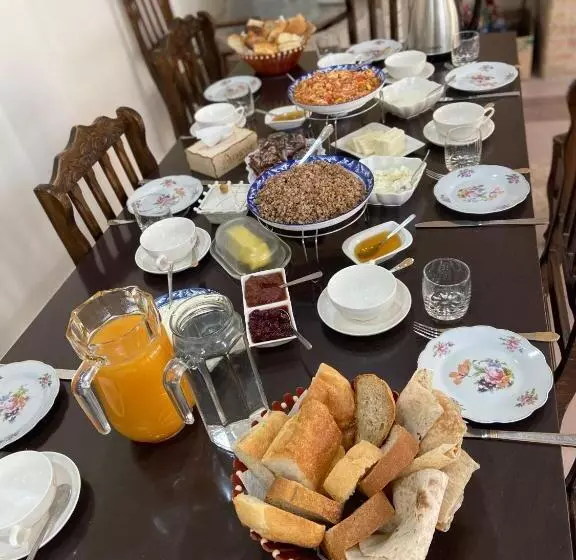 Majatalo Yeghevni Guest House In Odzun