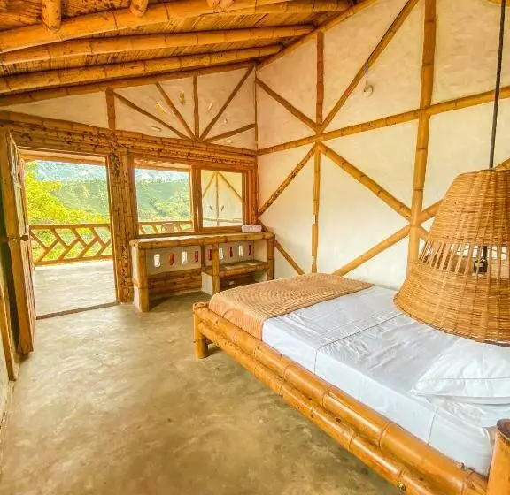 ユースホステル Huitaca Ecohotel Betania