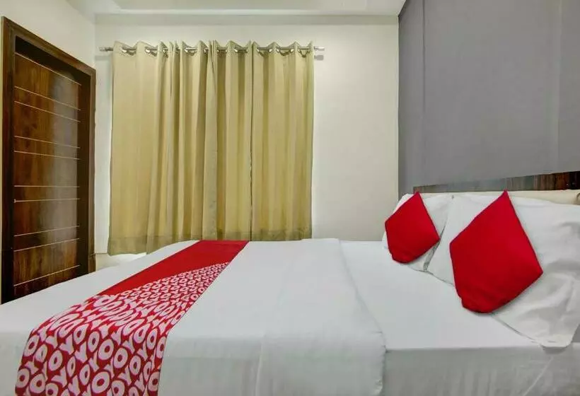 ホテル Oyo Flagship Inder Guest House