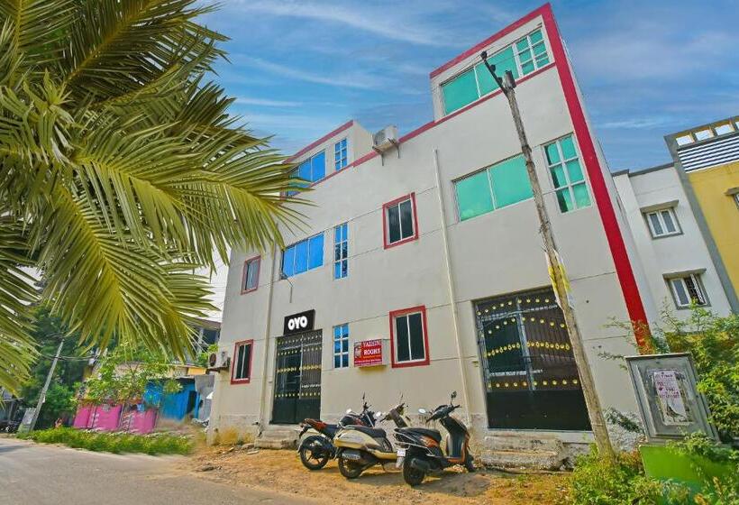 Hotel Oyo Flagship Yazhini Rooms