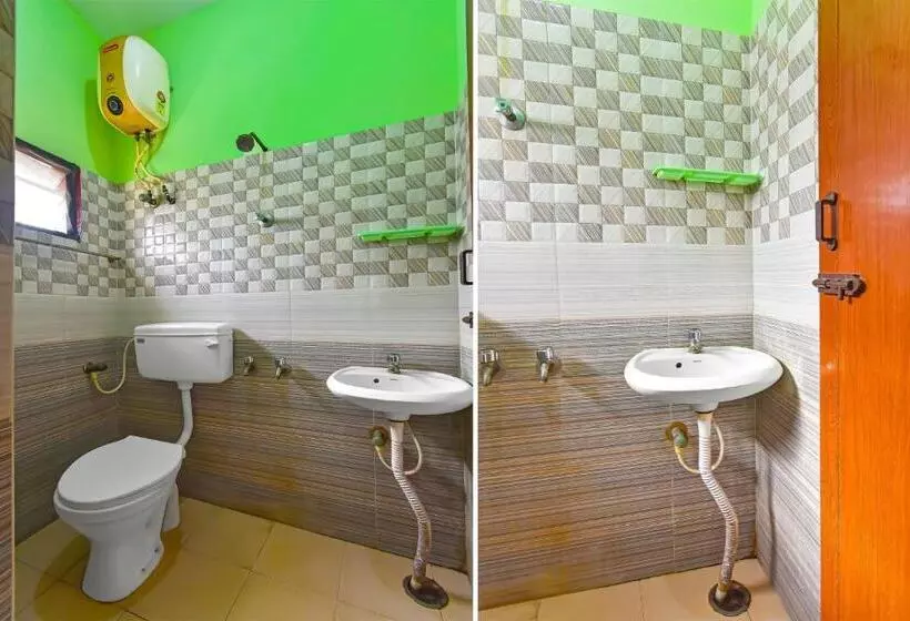 ホテル Oyo Flagship Yazhini Rooms