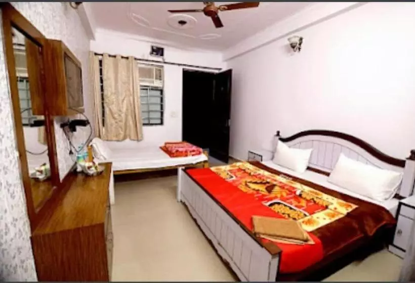 Hotelli Shivoham Palace Tapovan