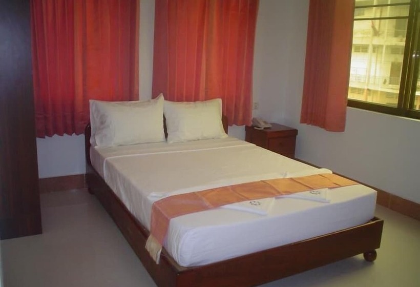 בית מלון כפרי Galaxy Rs