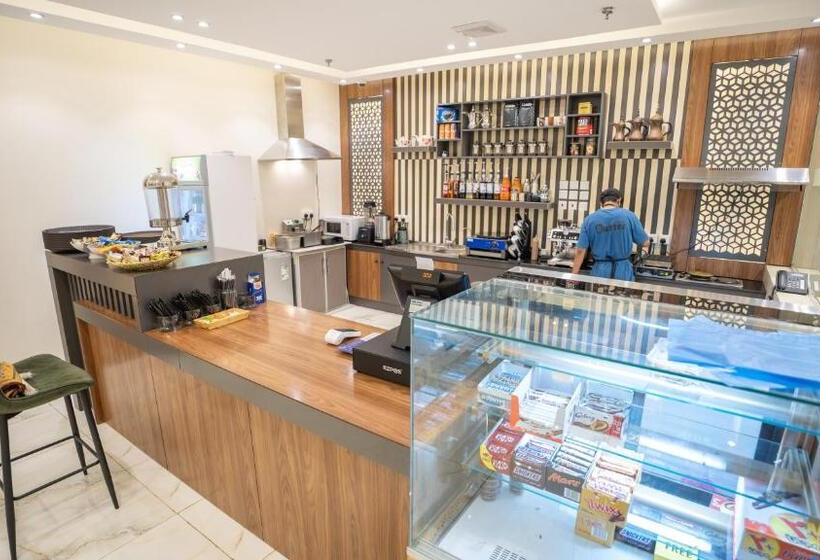 البرج الازرق شقق فندقية Alburj Alazraq