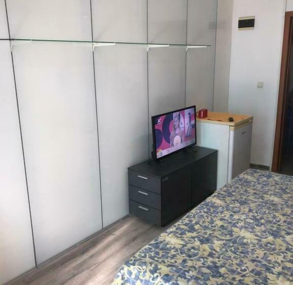 هاستل Cheap Inn No Shower