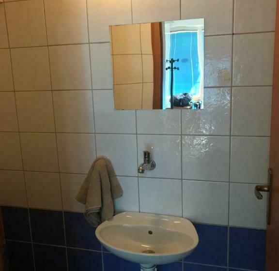 هاستل Cheap Inn No Shower