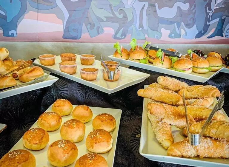 Aamiaismajoitus (B&B) Peacock Village Pinnawala