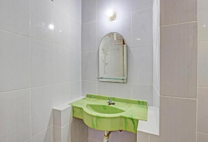 فندق Capital O 92894 Griya Lathifah Homestay Syariah