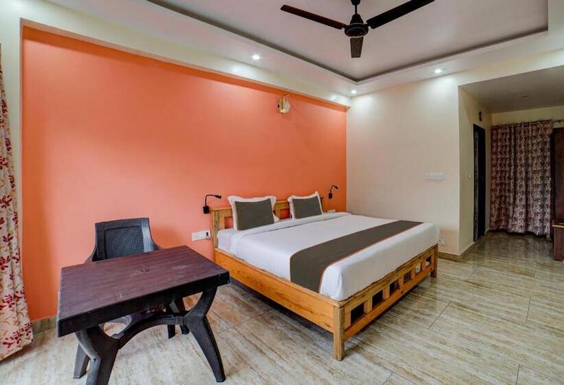 Отель Collection O Humming Bird