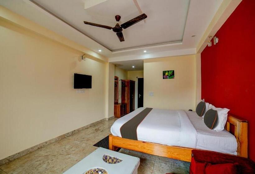 Отель Collection O Humming Bird