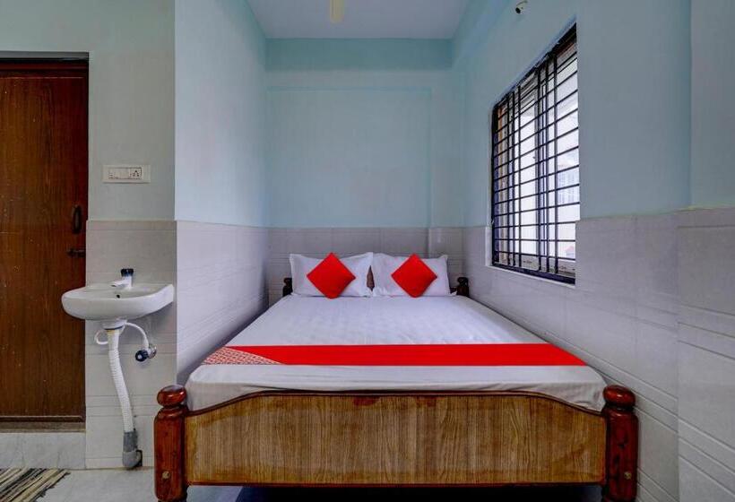 فندق Oyo Flagship Sri Sai Lodge