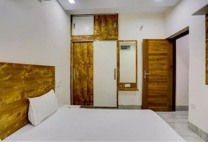 هتل O R Galaxy Guest House