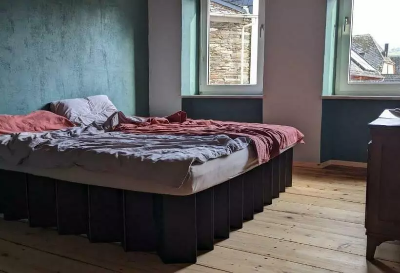 Monkey Factory   Mini Home Stay Hostel