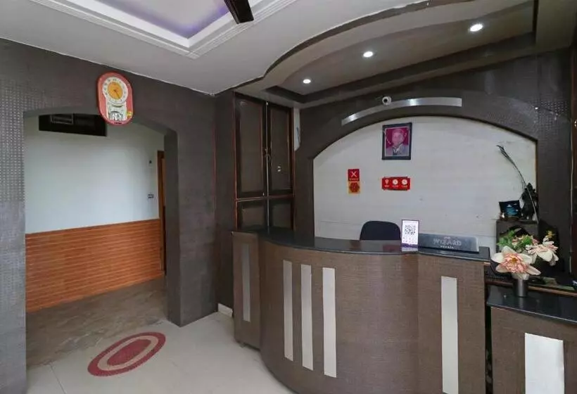 Oyo Flagship Hotel Aakarsh