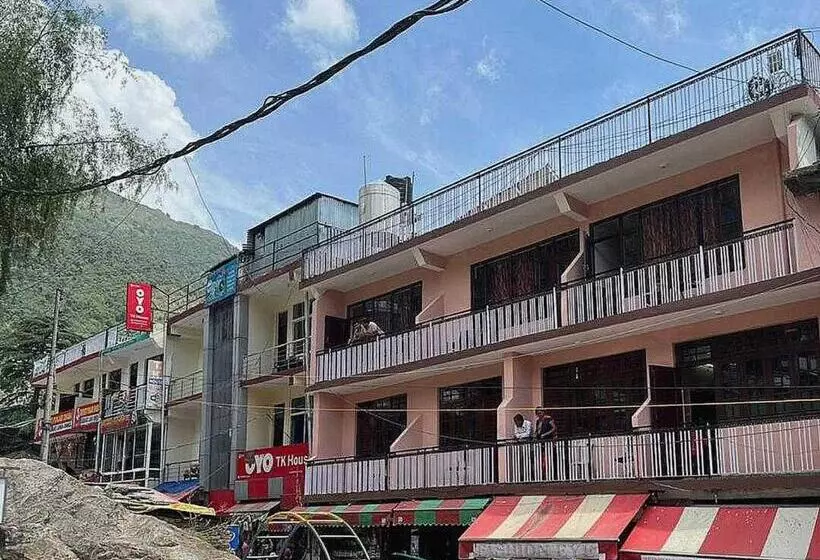 Oyo Flagship Hotel Aakarsh