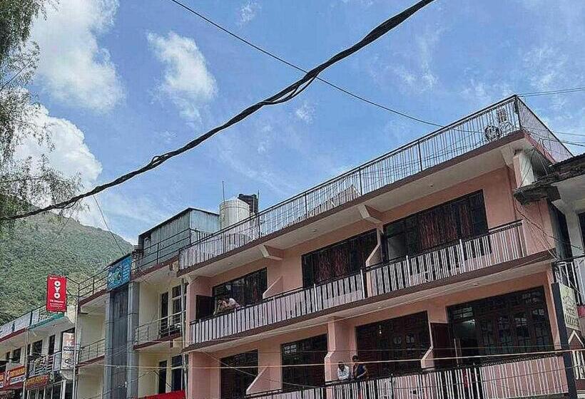 Oyo Flagship Hotel Aakarsh