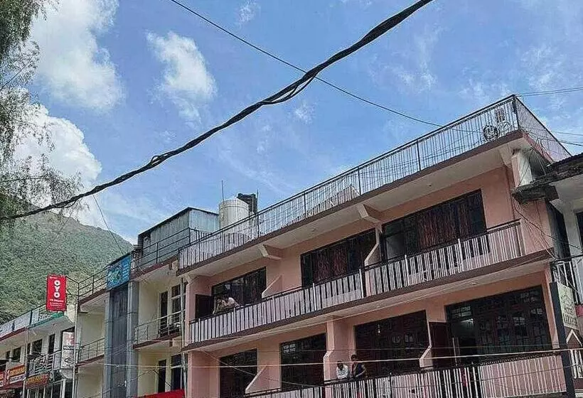 Oyo Flagship Hotel Aakarsh