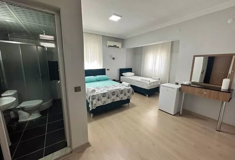 Grand Clover Otel